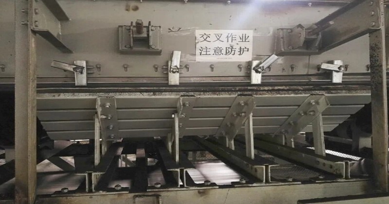 spillage and dust leakage beside loading zone spillage and dust leakage beside loading zone